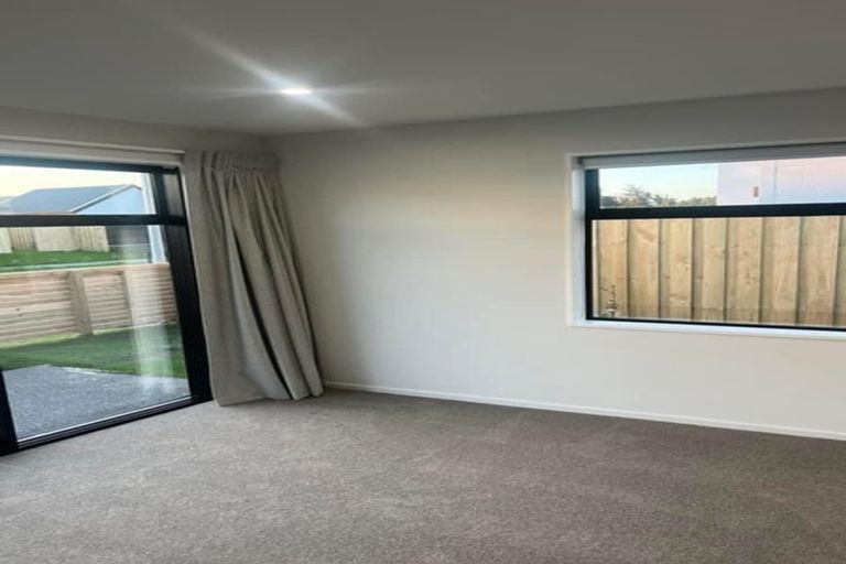 Photo of property in 12 Borthwick Street, Belfast, Christchurch, 8051