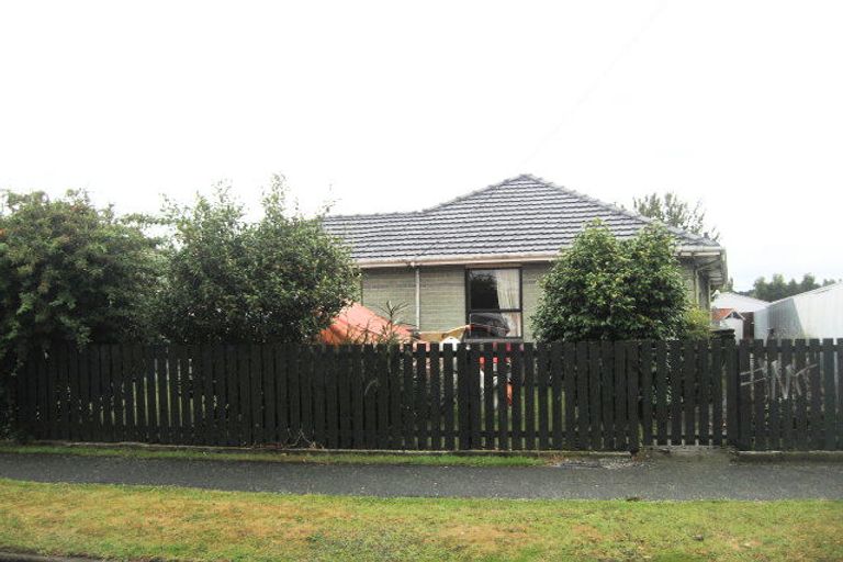 Photo of property in 8 Strathfield Avenue, Dallington, Christchurch, 8061