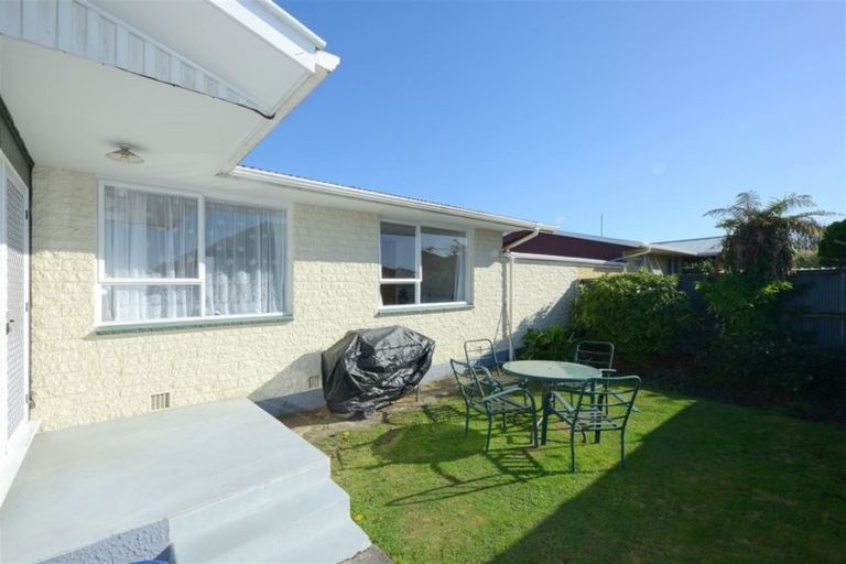 Photo of property in 1/29a Wainoni Road, Wainoni, Christchurch, 8061