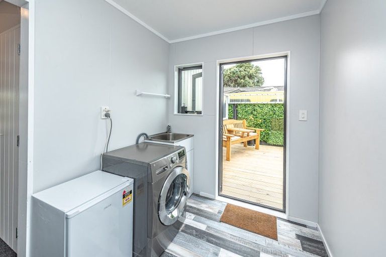 Photo of property in 13 Kamahi Street, Castlecliff, Whanganui, 4501