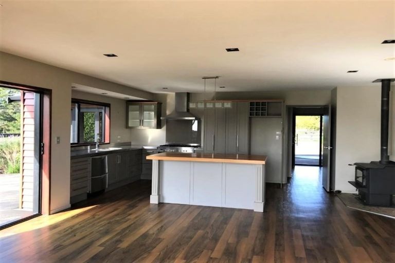 Photo of property in 334 Henwood Road, Hillsborough, New Plymouth, 4372