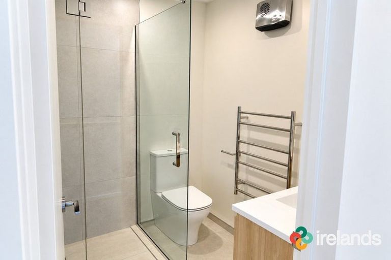 Photo of property in 310 Wairakei Road, Bryndwr, Christchurch, 8053