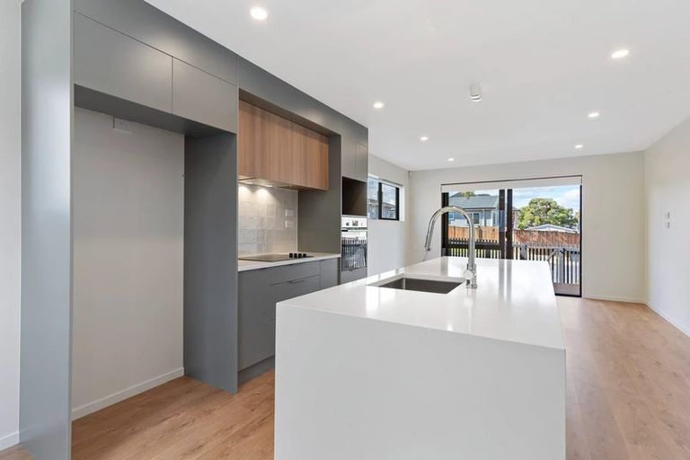 Photo of property in 5b Claymore Street, Manurewa, Auckland, 2102