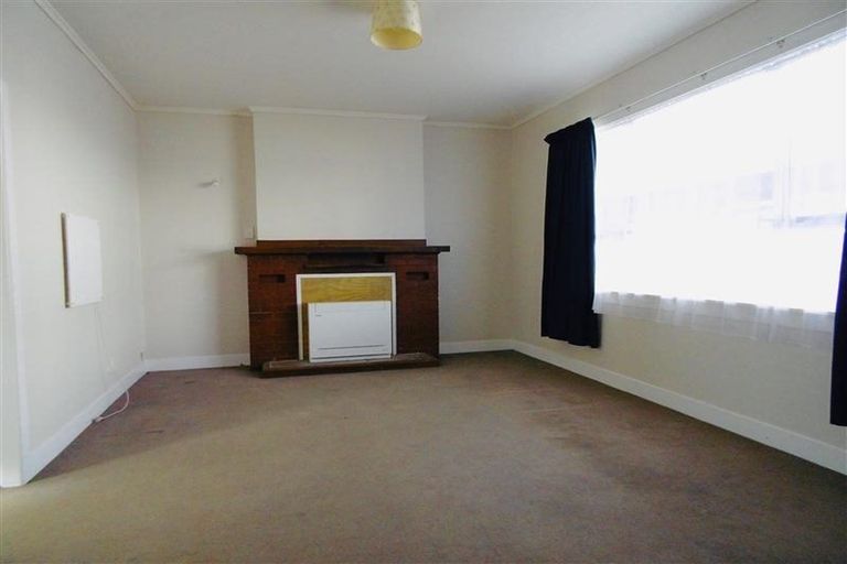 Photo of property in 27 Bulteel Street, New Plymouth, 4310