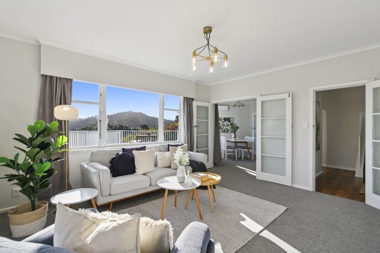 Photo of property in 3 Grenfell Drive, Karori, Wellington, 6012