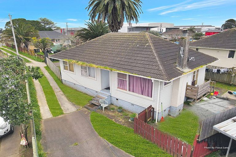 Photo of property in 1/85a Tidal Road, Mangere, Auckland, 2022