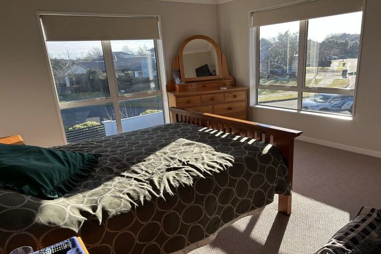 Photo of property in 3 Donovan Place, Aidanfield, Christchurch, 8025