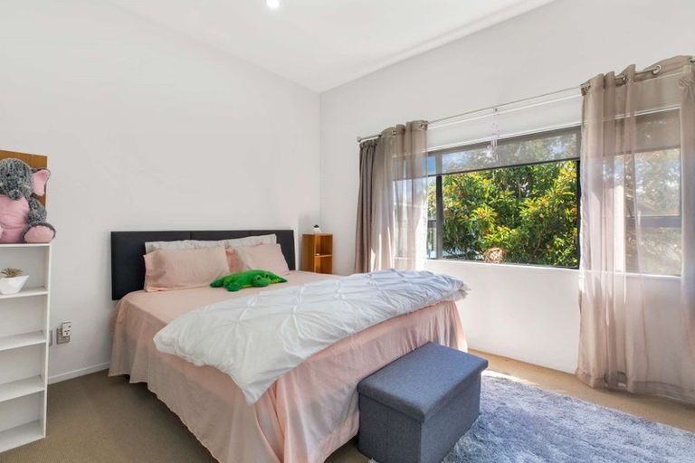 Photo of property in 5k Dryden Place, Mount Wellington, Auckland, 1051