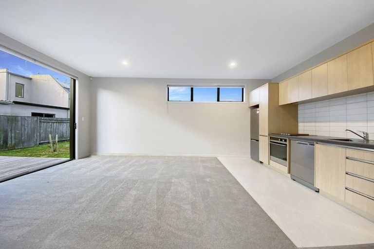 Photo of property in 2/22 Pascal Street, Palmerston North, 4410