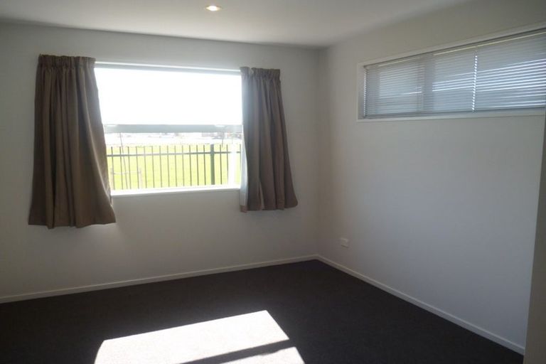 Photo of property in 17 Blaenavon Lane, Halswell, Christchurch, 8025