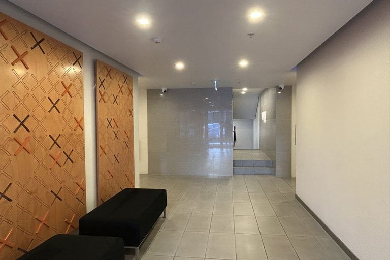 Photo of property in Monument Apartments, 2h/245 Wakefield Street, Te Aro, Wellington, 6011