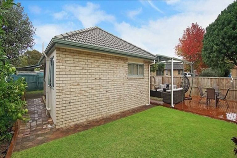 Photo of property in 1/28 Montilla Place, Manurewa, Auckland, 2102