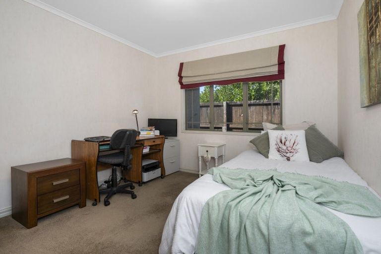 Photo of property in 23 Inverness Drive, Pyes Pa, Tauranga, 3112