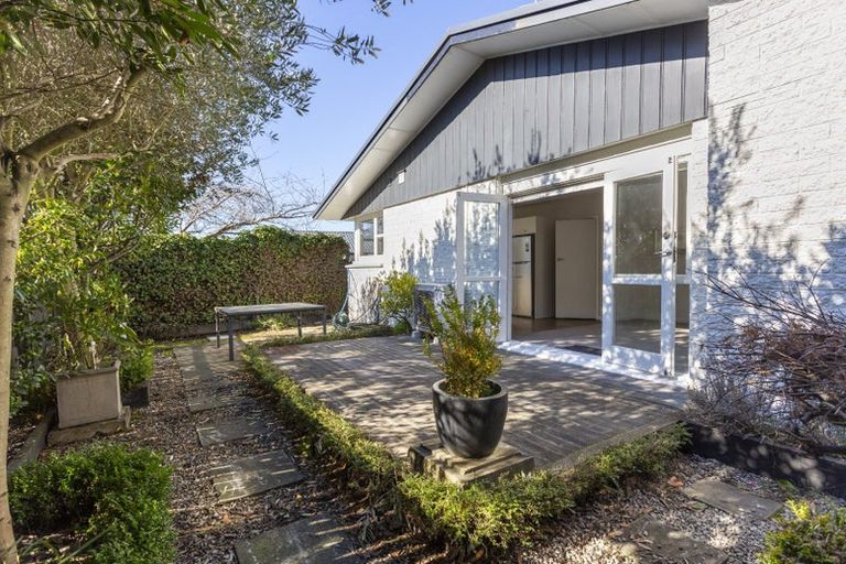 Photo of property in 41a Kotare Street, Fendalton, Christchurch, 8041