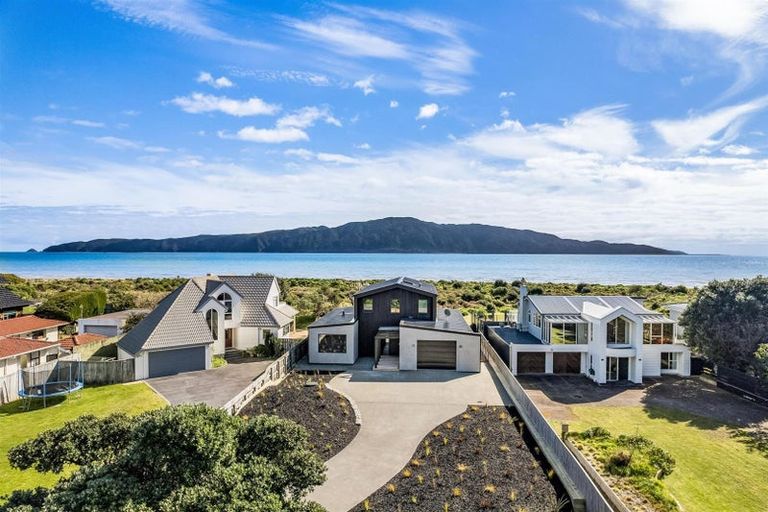 Photo of property in 123 Manly Street, Paraparaumu Beach, Paraparaumu, 5032