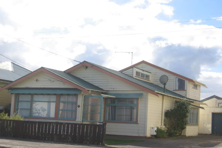 Photo of property in 19 Adelaide Street, Petone, Lower Hutt, 5012