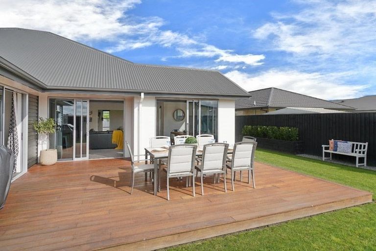 Photo of property in 25 Beech Drive, Rangiora, 7400