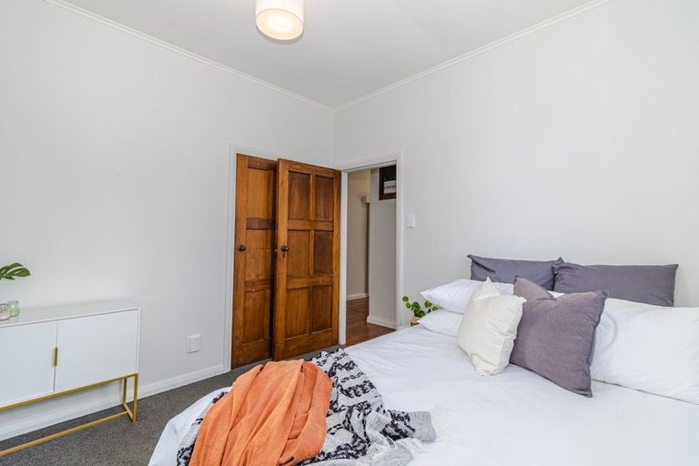 Photo of property in 186 Cornfoot Street, Castlecliff, Whanganui, 4501