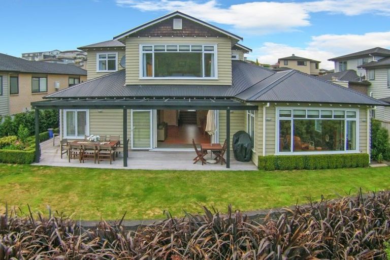 Photo of property in 10 Marwan Crescent, The Gardens, Auckland, 2105