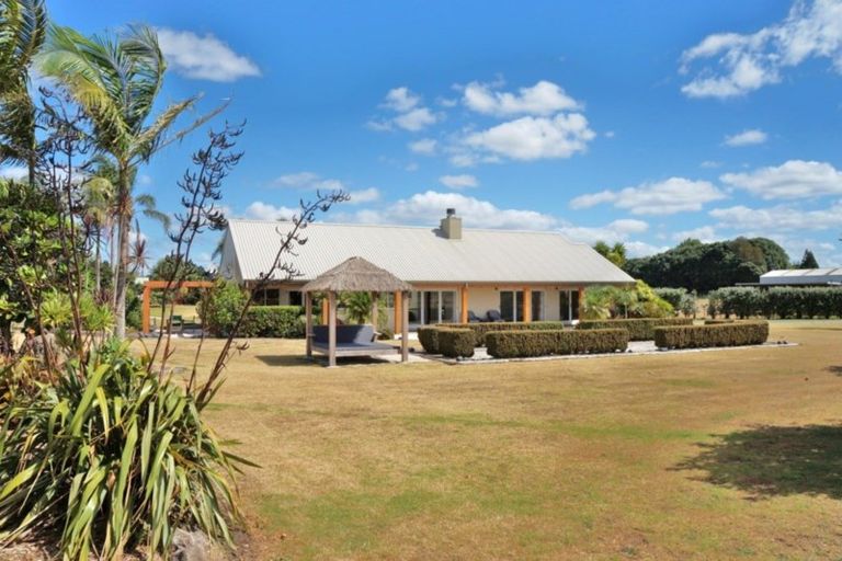Photo of property in 93 Uretiti Road, Waipu, 0582