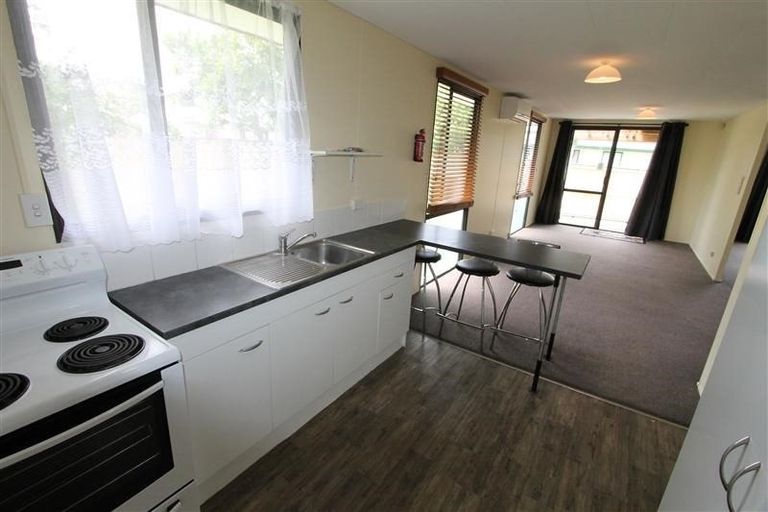Photo of property in 1/8 Cameron Place, Ranui, Auckland, 0612