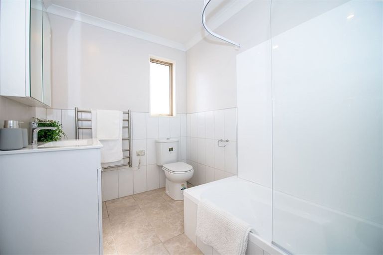 Photo of property in 98 Elizabeth Street, Riccarton, Christchurch, 8041