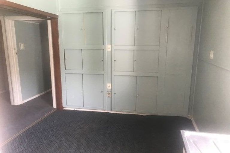 Photo of property in 42 Hollyford Avenue, Bryndwr, Christchurch, 8053