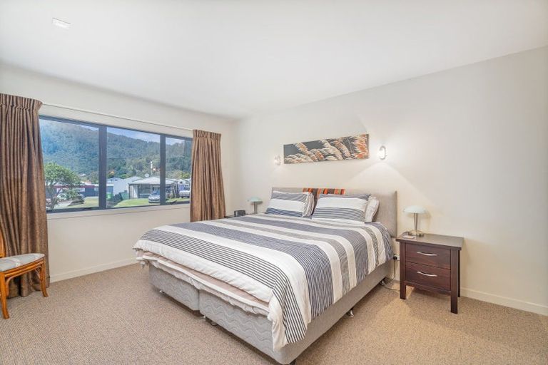 Photo of property in 1 Centreway, Pauanui, Hikuai, 3579