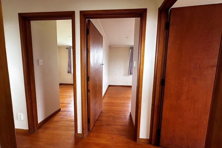 Photo of property in 36 Larne Avenue, Pakuranga Heights, Auckland, 2010