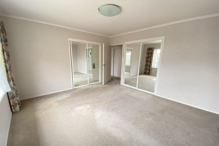 Photo of property in 23 Jellicoe Road, Murrays Bay, Auckland, 0630