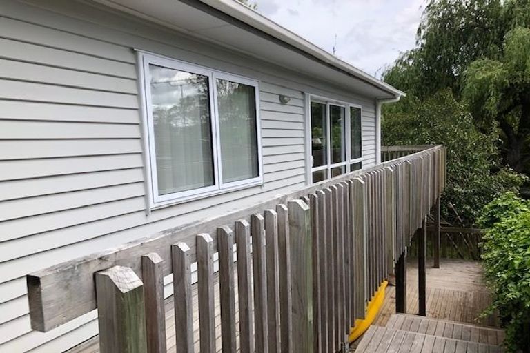 Photo of property in 32 Paramu Avenue, Birkdale, Auckland, 0626