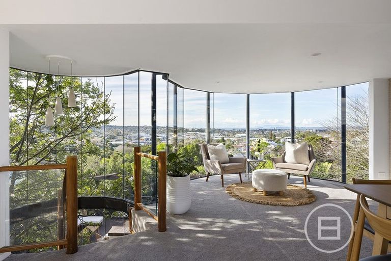 Photo of property in 11 Beatrice Avenue, Hillcrest, Auckland, 0627