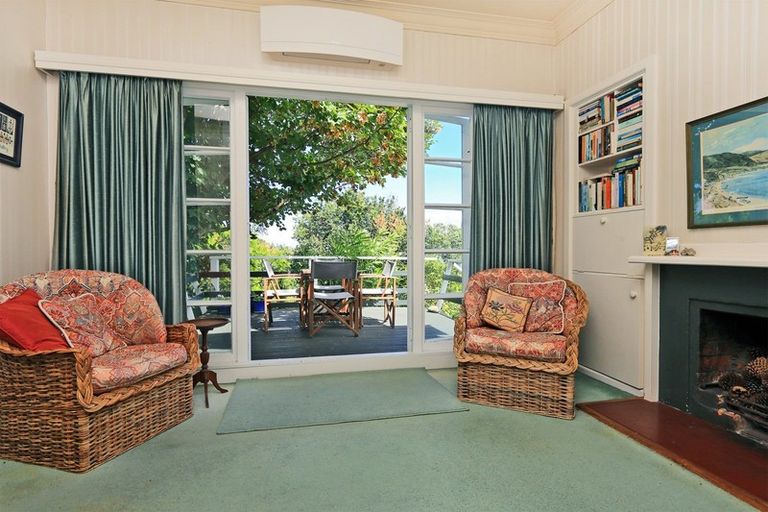 Photo of property in 6 Coleman Terrace, Hospital Hill, Napier, 4110