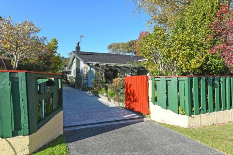 Photo of property in 4 Pempsey Street, Silverstream, Upper Hutt, 5019