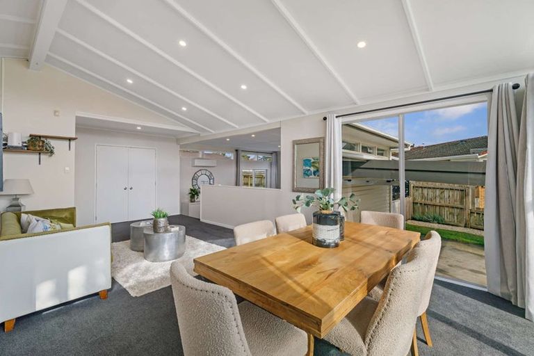 Photo of property in 47 Marvon Downs Avenue, Pakuranga Heights, Auckland, 2010