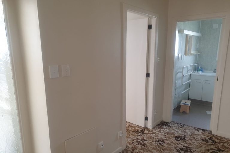 Photo of property in 168 Birkdale Road, Birkdale, Auckland, 0626