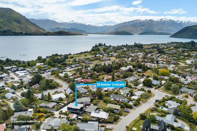 Photo of property in 38 Hunter Crescent, Wanaka, 9305