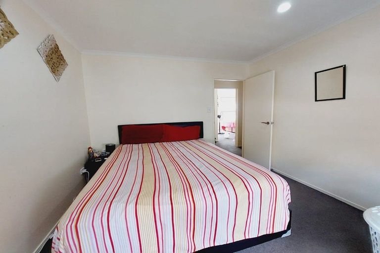 Photo of property in 8 Reins Road, Takanini, 2112