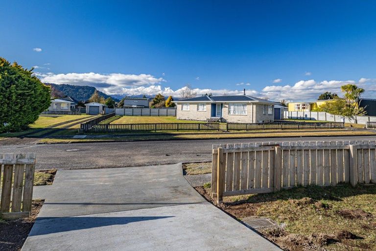 Photo of property in 10 Karamu Place, Ohakune, 4625