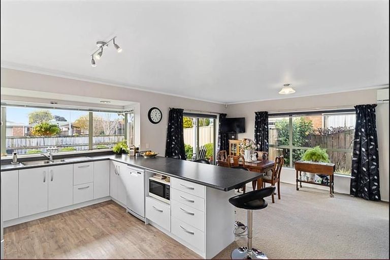 Photo of property in 1 Azimuth Place, Flagstaff, Hamilton, 3210