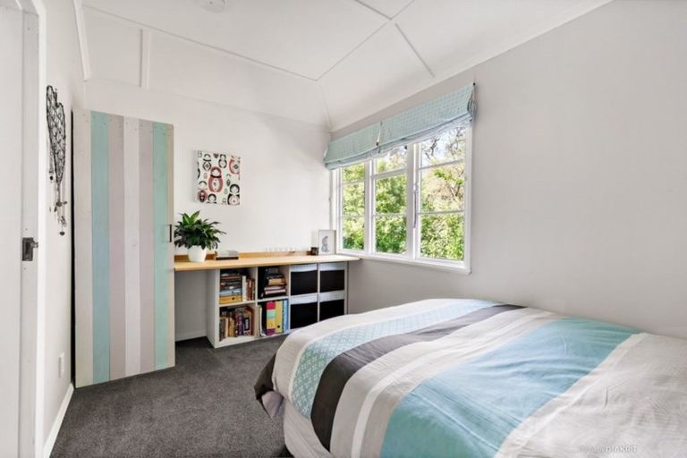 Photo of property in 65 Sidlaw Street, Strathmore Park, Wellington, 6022