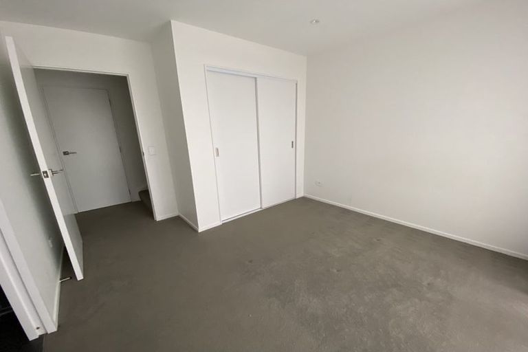 Photo of property in 24/104 Maupuia Road, Maupuia, Wellington, 6022