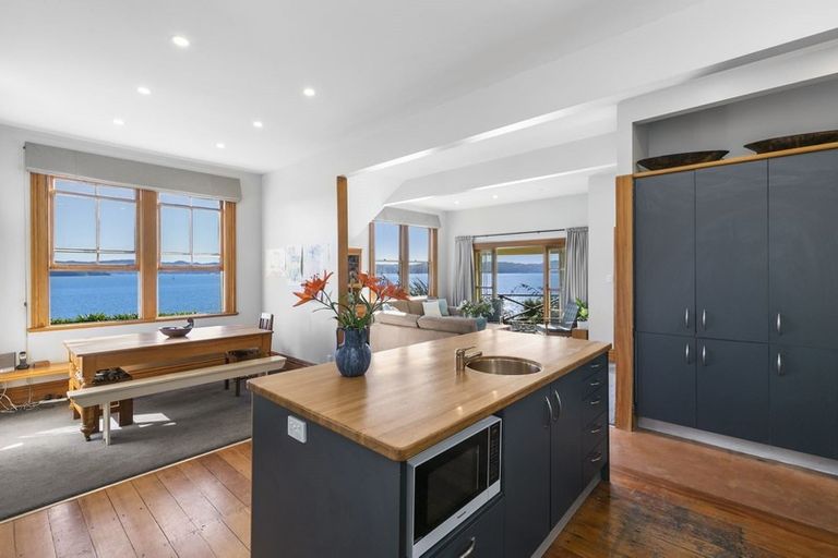 Photo of property in 465 Muritai Road, Eastbourne, Lower Hutt, 5013