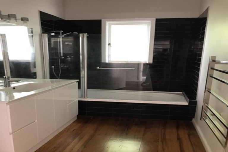 Photo of property in 1/4 Hayward Road, Papatoetoe, Auckland, 2025