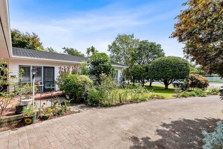 Photo of property in 10 Rata Street, Waikanae, 5036