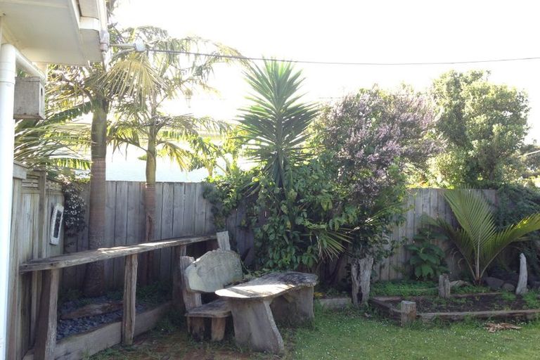Photo of property in 8 Raumati Terrace, Khandallah, Wellington, 6035