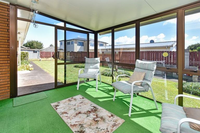 Photo of property in 5 Pettit Place, Manukau, Auckland, 2025