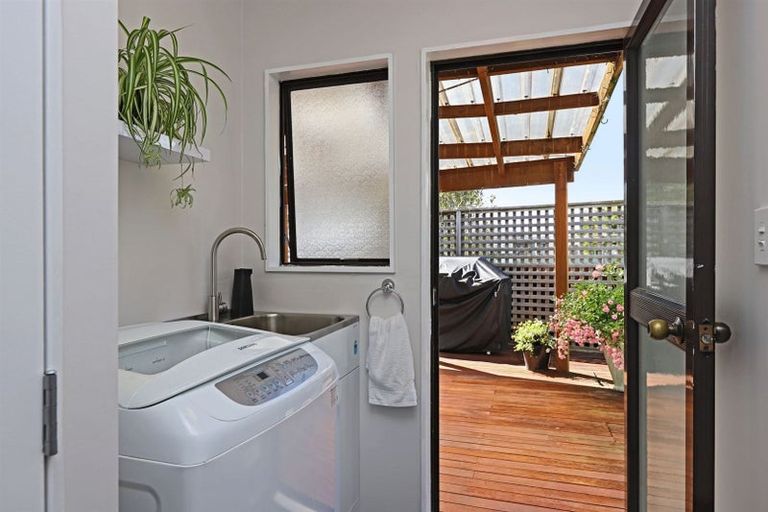 Photo of property in 1002 Southland Road, Raureka, Hastings, 4120