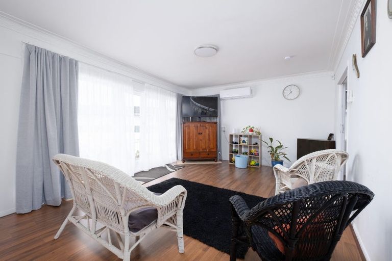 Photo of property in 19 Wilson Place, Papakura, 2110