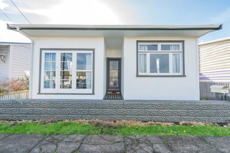 Photo of property in 14 Barrack Street, Whanganui, 4500